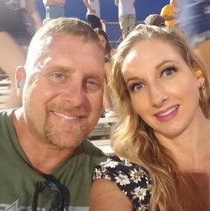 Meet your Posher, Dawn